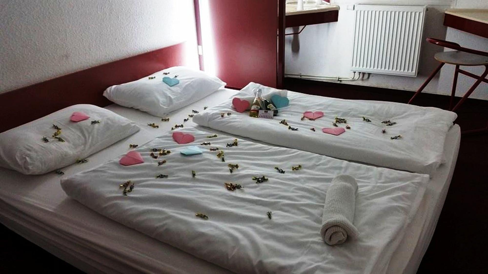 Drive Inn Hotel Törökbálint المظهر الخارجي الصورة