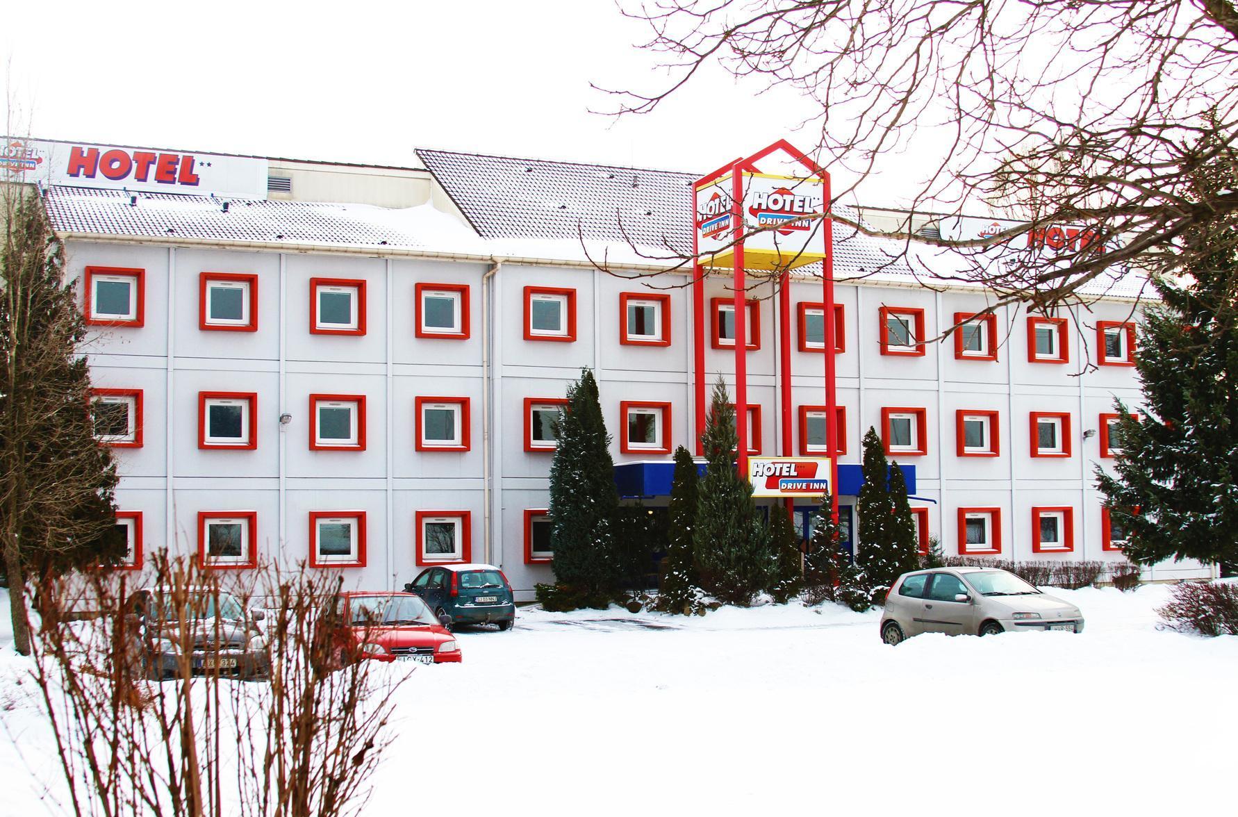 Drive Inn Hotel Törökbálint المظهر الخارجي الصورة